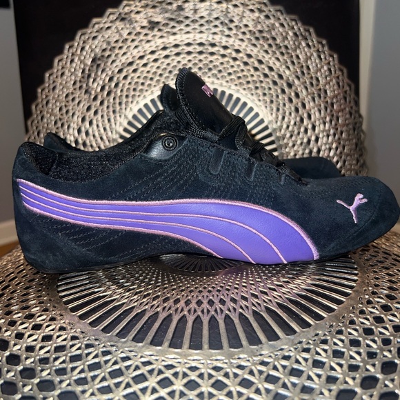 Puma Women's Etoile Black Suede with Lavender Highlights NWOT’s - Picture 6 of 12